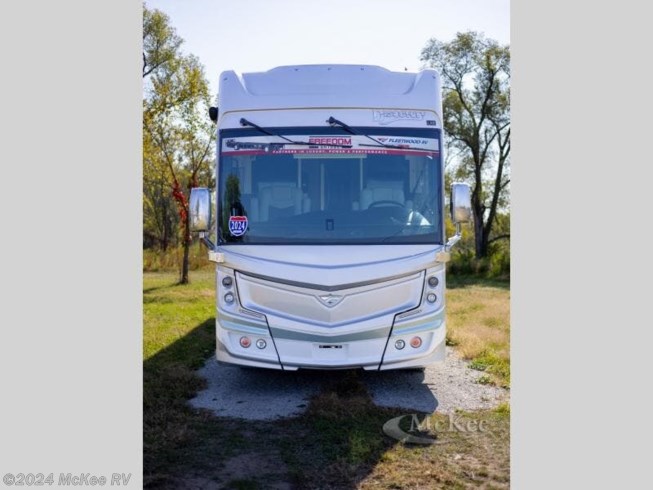 2024 Discovery LXE 44S by Fleetwood from McKee RV in Perry, Iowa