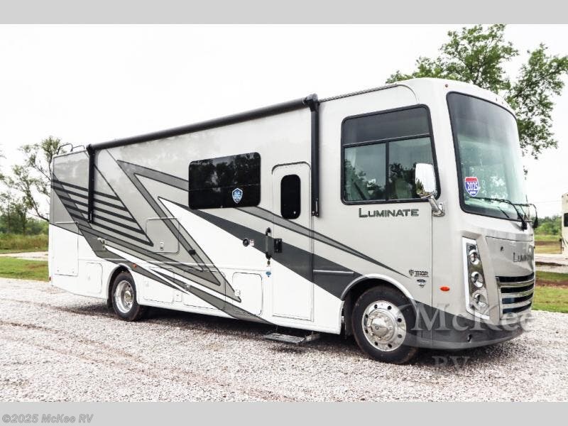 Email now about this 2025 Thor Motor Coach Luminate MM30! New 2025 Thor Motor Coach Luminate MM30 available in Perry, Iowa