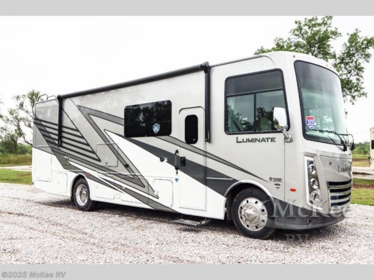 Email now about this 2025 Thor Motor Coach Luminate MM30! New 2025 Thor Motor Coach Luminate MM30 available in Perry, Iowa