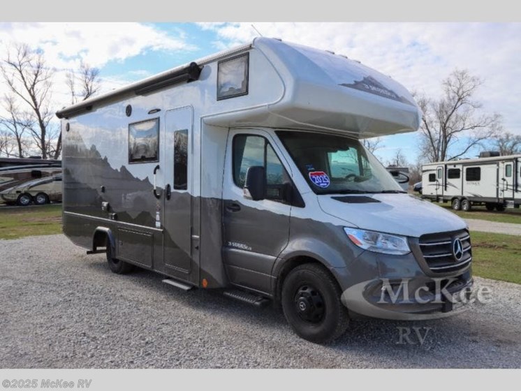 Email now about this 2025 Dynamax Corp isata 3 24FWSFXM! New 2025 Dynamax Corp isata 3 24FWSFXM available in Perry, Iowa