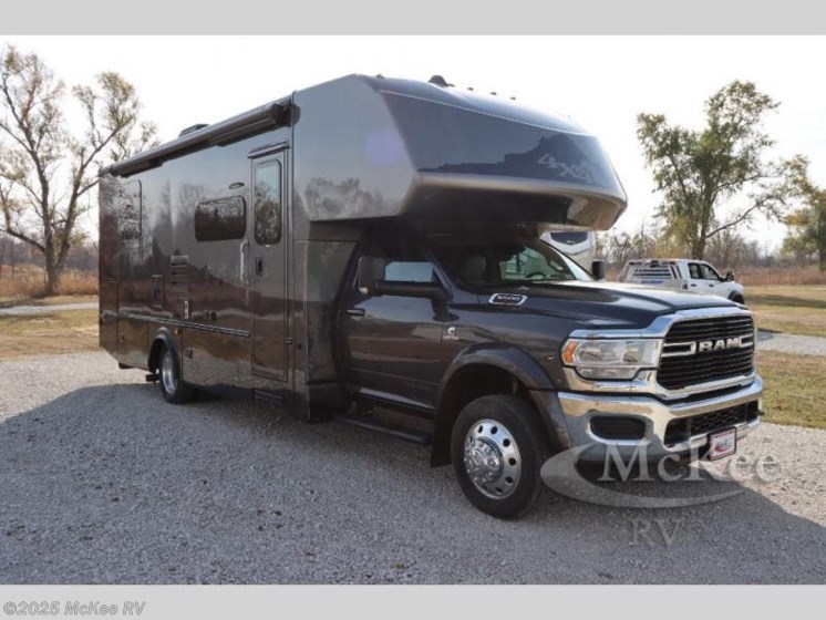 Email now about this 2023 Dynamax Corp isata 5 28SSD4X4! Used 2023 Dynamax Corp isata 5 28SSD4X4 available in Perry, Iowa