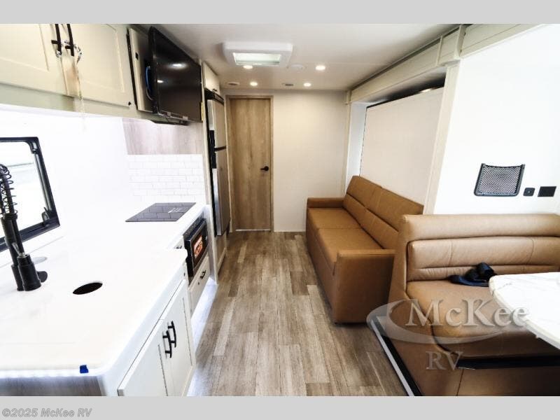 Contact us now about this 2025 Dynamax Corp isata 3 24SSSFXM! 2025 isata 3 24SSSFXM by Dynamax Corp from McKee RV in Perry, Iowa