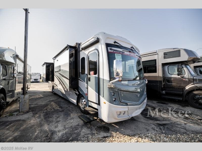 Email now about this 2026 Fleetwood Discovery 38N! New 2026 Fleetwood Discovery 38N available in Perry, Iowa