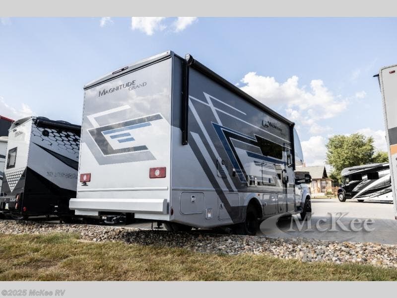 New 2026 Thor Motor Coach Magnitude S29 available in Perry, Iowa