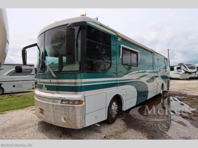 Used 1999 Winnebago Ultimate Freedom 40JD available in Perry, Iowa