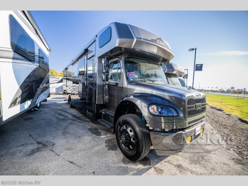 Email now about this 2024 Dynamax Corp DX3 37TS! Used 2024 Dynamax Corp DX3 37TS available in Perry, Iowa