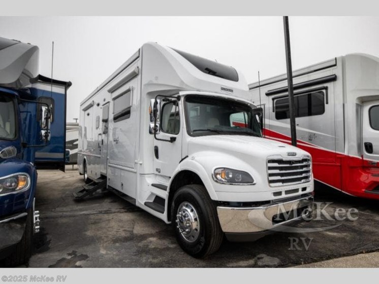 Email now about this 2025 Newmar Super Star 3731! New 2025 Newmar Super Star 3731 available in Perry, Iowa