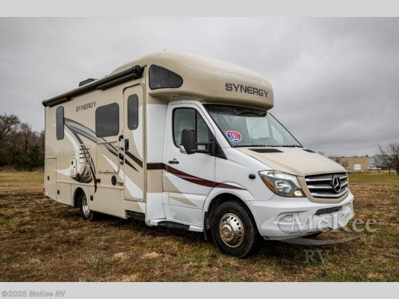 Email now about this 2018 Thor Motor Coach Synergy SP24! Used 2018 Thor Motor Coach Synergy SP24 available in Perry, Iowa