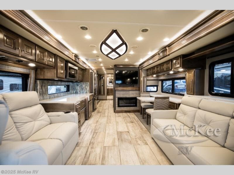 Contact us now about this 2022 Holiday Rambler Armada 44LE! 2022 Armada 44LE by Holiday Rambler from McKee RV in Perry, Iowa