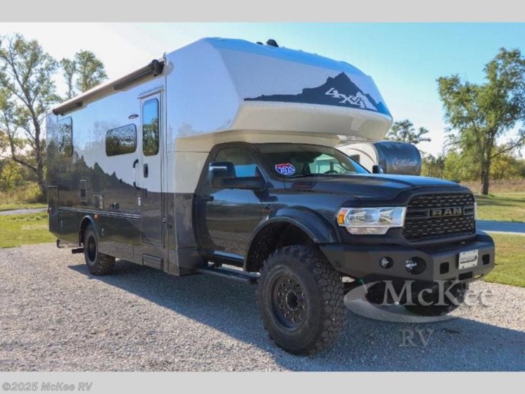 Email now about this 2026 Dynamax Corp isata 5 30FWD4X4EX! New 2026 Dynamax Corp isata 5 30FWD4X4EX available in Perry, Iowa