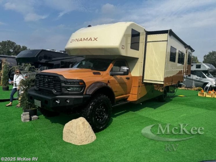 Email now about this 2026 Dynamax Corp isata 5 30FWD4X4EX! New 2026 Dynamax Corp isata 5 30FWD4X4EX available in Perry, Iowa