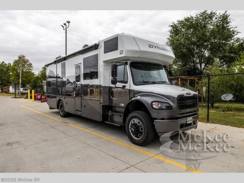 Email now about this 2026 Dynamax Corp Europa 31SSFR! New 2026 Dynamax Corp Europa 31SSFR available in Perry, Iowa