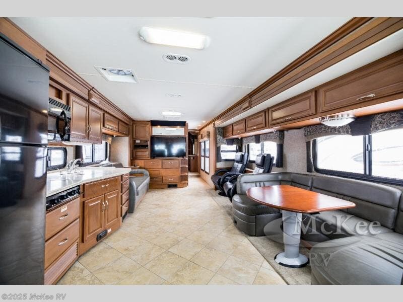 Contact us now about this 2010 Fleetwood Discovery 40X! 2010 Discovery 40X by Fleetwood from McKee RV in Perry, Iowa