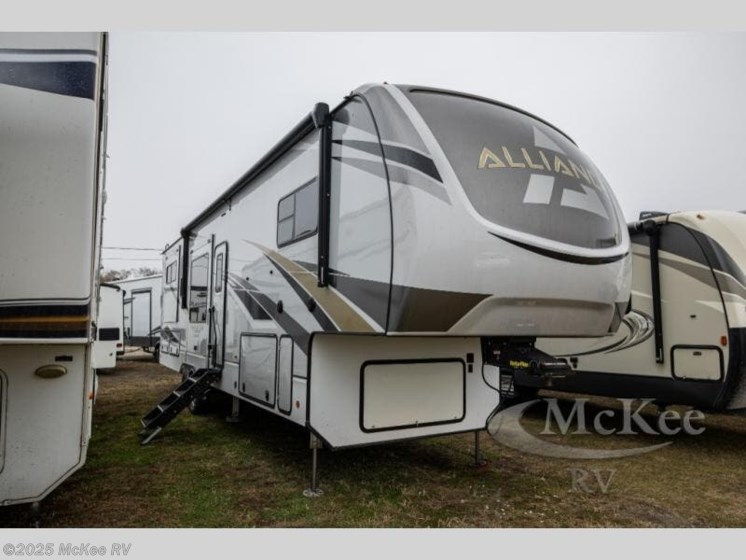 Email now about this 2021 Alliance RV Paradigm 365RD! Used 2021 Alliance RV Paradigm 365RD available in Perry, Iowa
