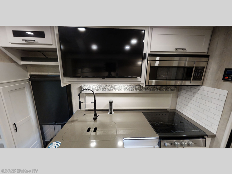 Used 2023 Dynamax Corp Europa 31SSFR available in Perry, Iowa