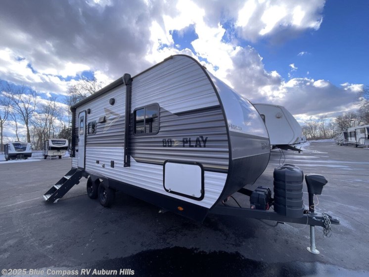 Email now about this 2024 Highland Ridge Open Range Conventional 20FBS! Used 2024 Highland Ridge Open Range Conventional 20FBS available in Auburn Hills, Michigan