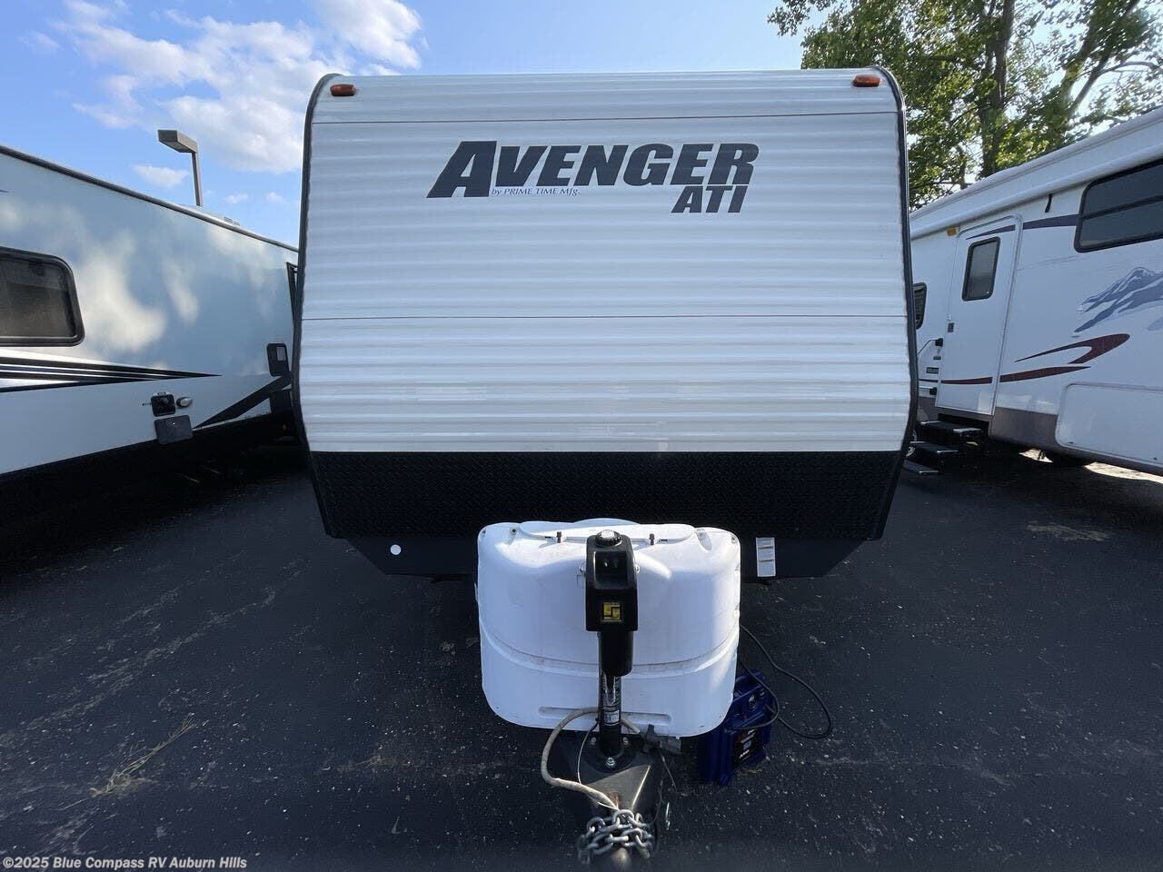 Used 2015 Prime Time Avenger 27BBS available in Auburn Hills, Michigan