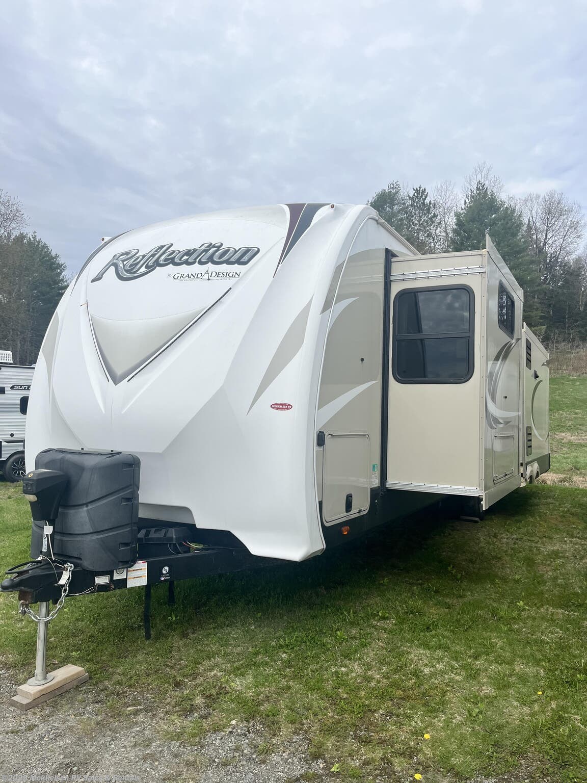 Used 2017 Grand Design Reflection 313RTLS available in East Montpelier, Vermont