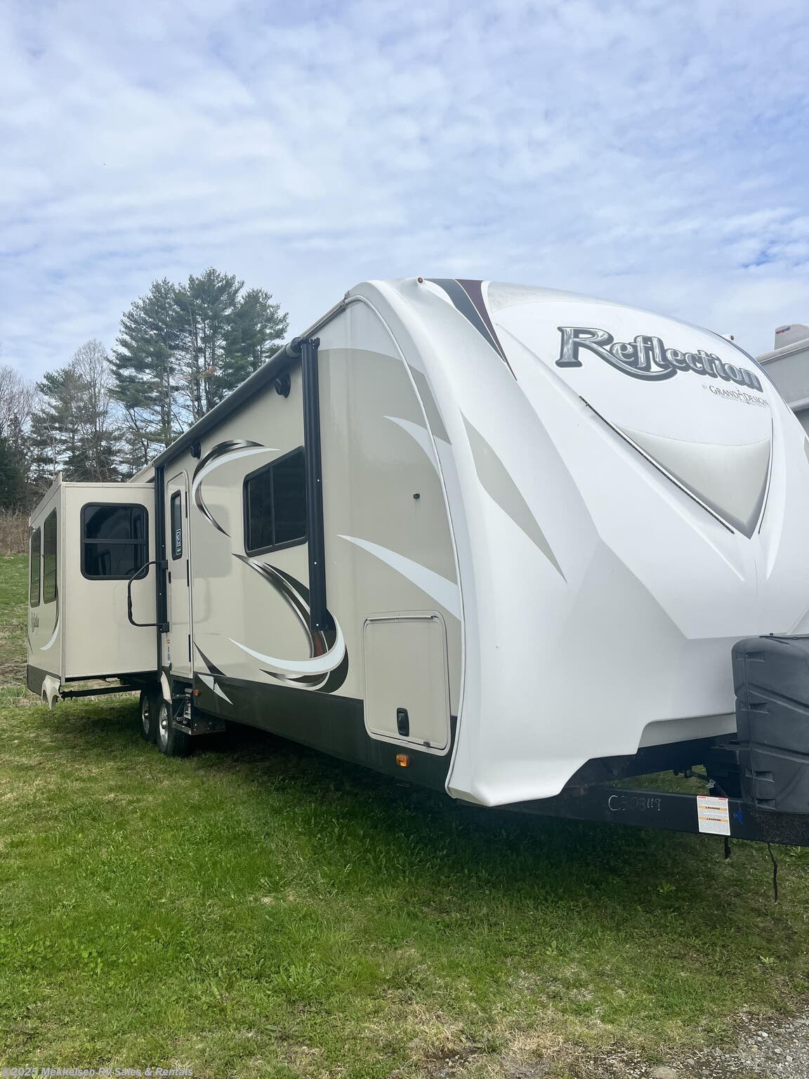 Contact us now about this 2017 Grand Design Reflection 313RTLS! 2017 Reflection 313RTLS by Grand Design from Mekkelsen RV Sales & Rentals in East Montpelier, Vermont