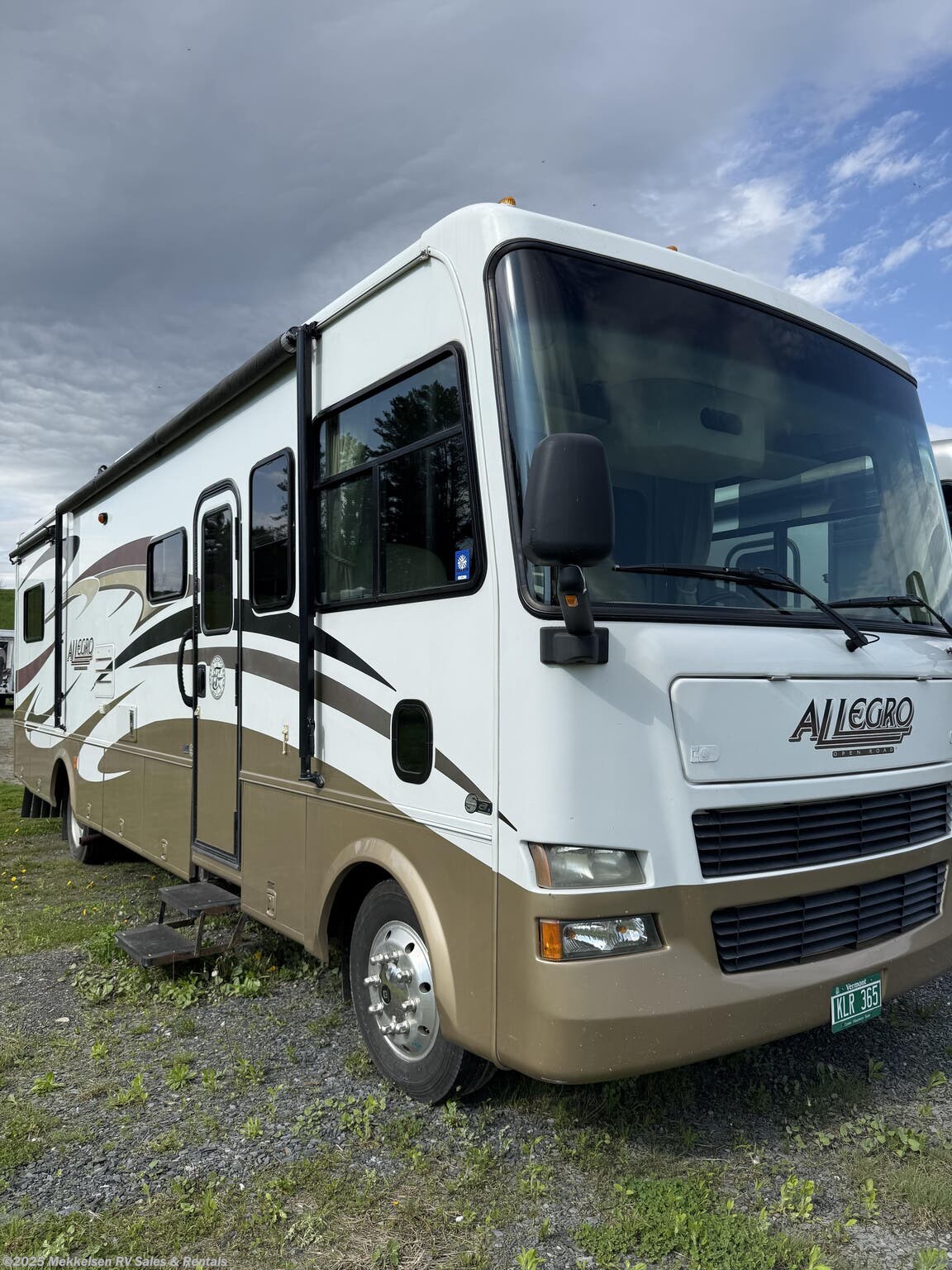Call now about this 2008 Tiffin Allegro 32BA! 2008 Tiffin Allegro 32BA - Used Class A For Sale by Mekkelsen RV Sales & Rentals in East Montpelier, Vermont