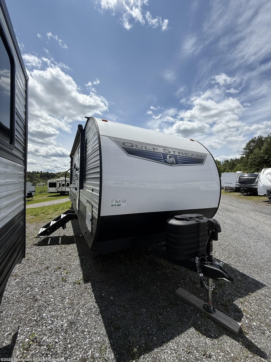 Email now about this 2025 Gulf Stream Ameri-Lite 274QB! New 2025 Gulf Stream Ameri-Lite 274QB available in East Montpelier, Vermont