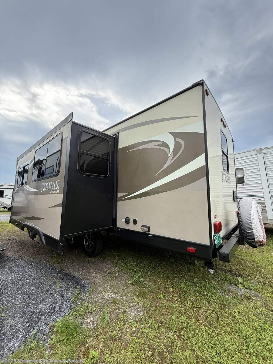 Contact us now about this 2017 Dutchmen Kodiak 279RBSL! 2017 Kodiak 279RBSL by Dutchmen from Mekkelsen RV Sales & Rentals in East Montpelier, Vermont