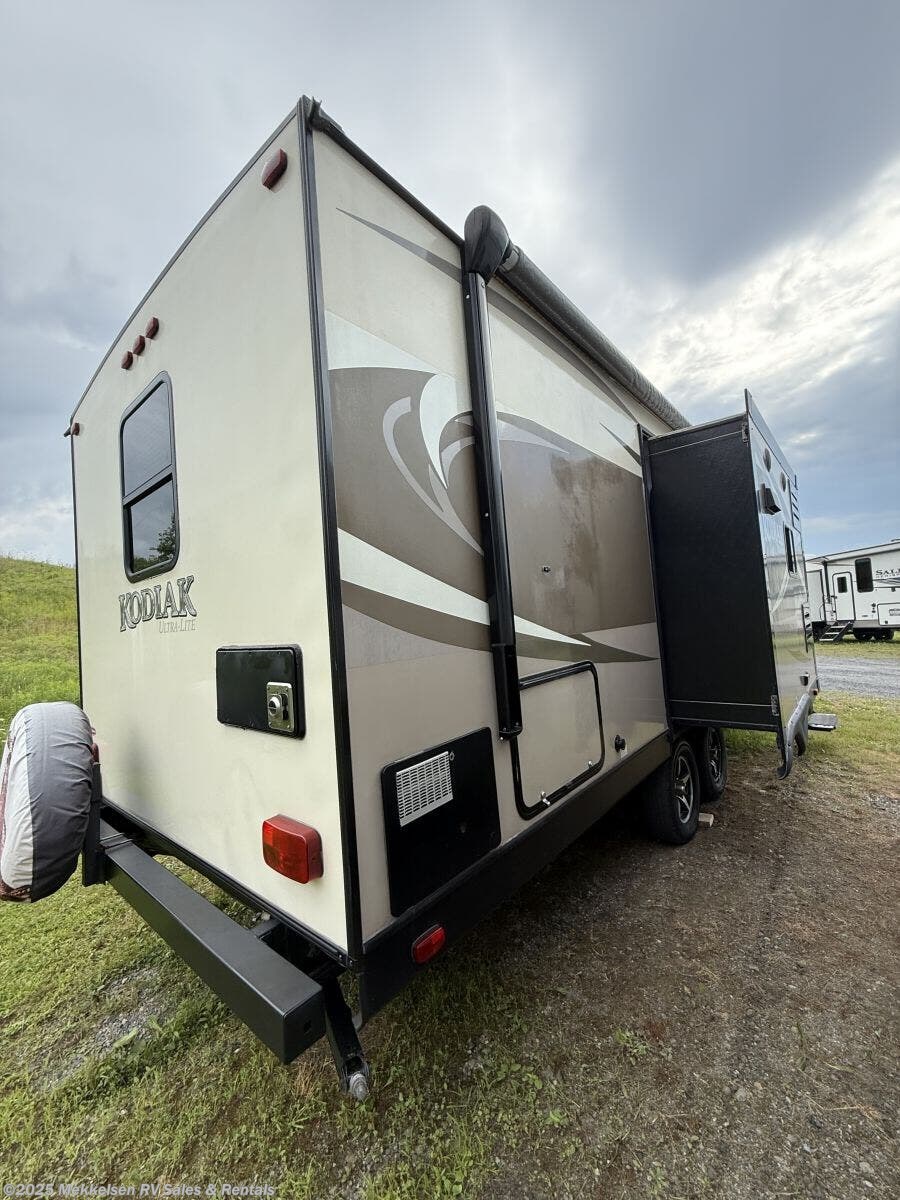 Used 2017 Dutchmen Kodiak 279RBSL available in East Montpelier, Vermont