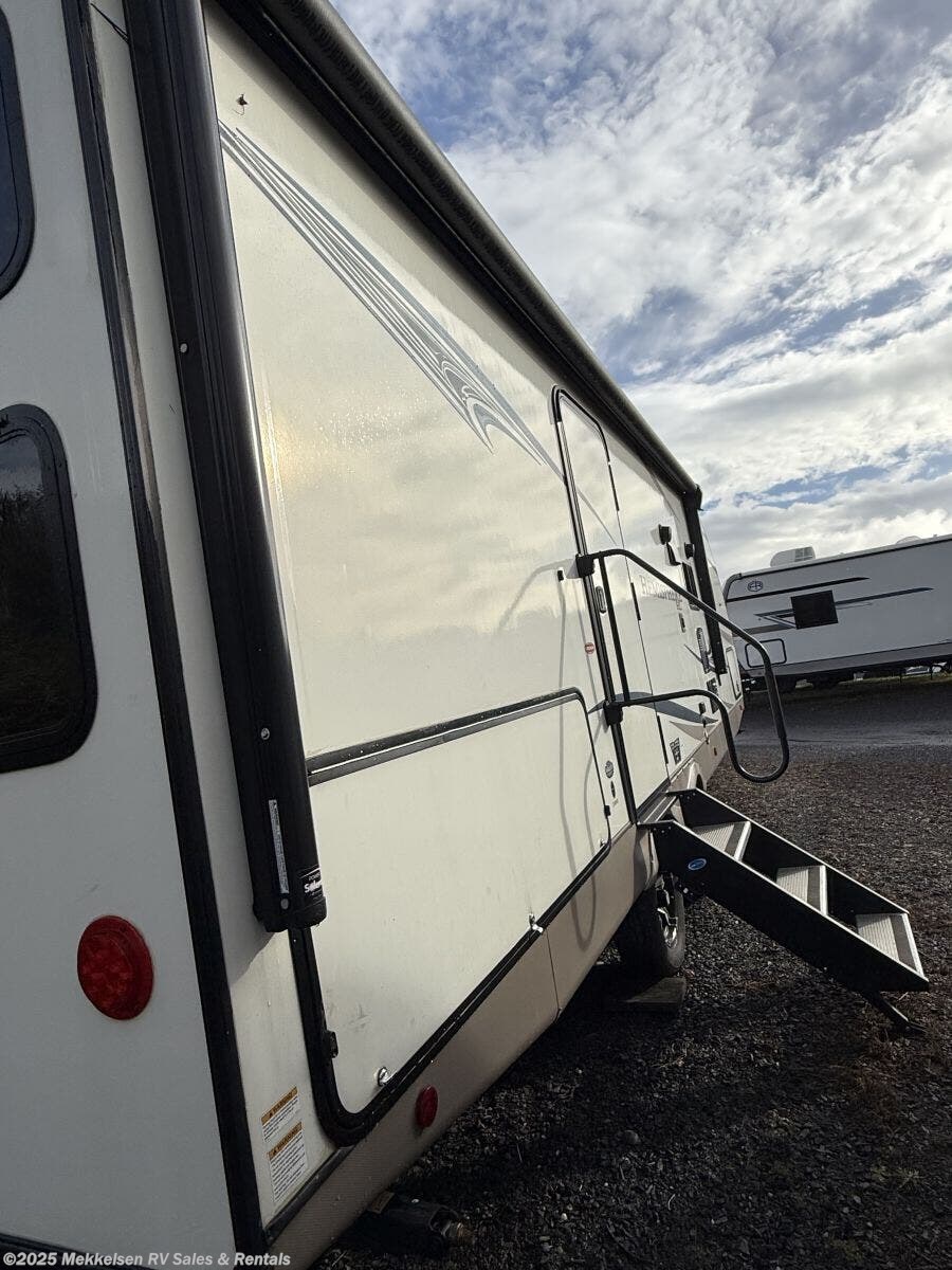 Used 2021 Forest River Salem 23BHHL available in East Montpelier, Vermont