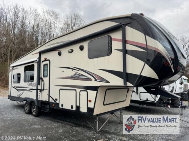 Used 2015 Keystone Outback 315FRE available in Willow Street, Pennsylvania