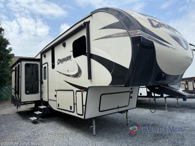 Email now about this 2018 Prime Time Crusader 319RKT! Used 2018 Prime Time Crusader 319RKT available in Willow Street, Pennsylvania