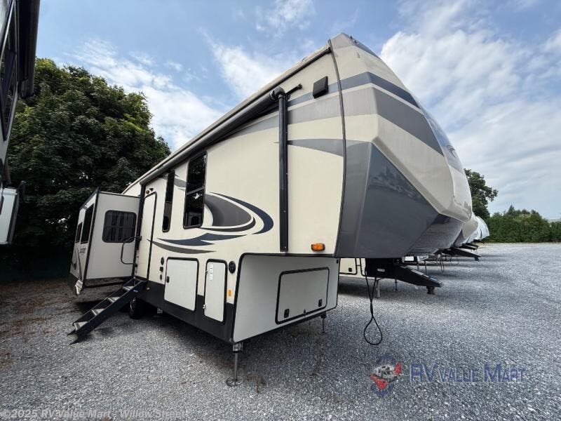 Email now about this 2020 Forest River Sandpiper 321RL! Used 2020 Forest River Sandpiper 321RL available in Willow Street, Pennsylvania