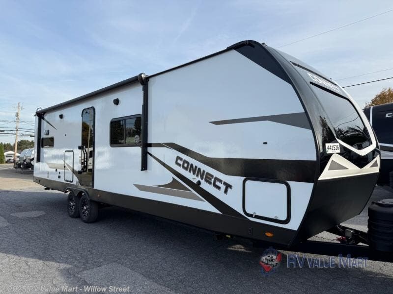 Email now about this 2025 K-Z Connect C302FBK! New 2025 K-Z Connect C302FBK available in Willow Street, Pennsylvania