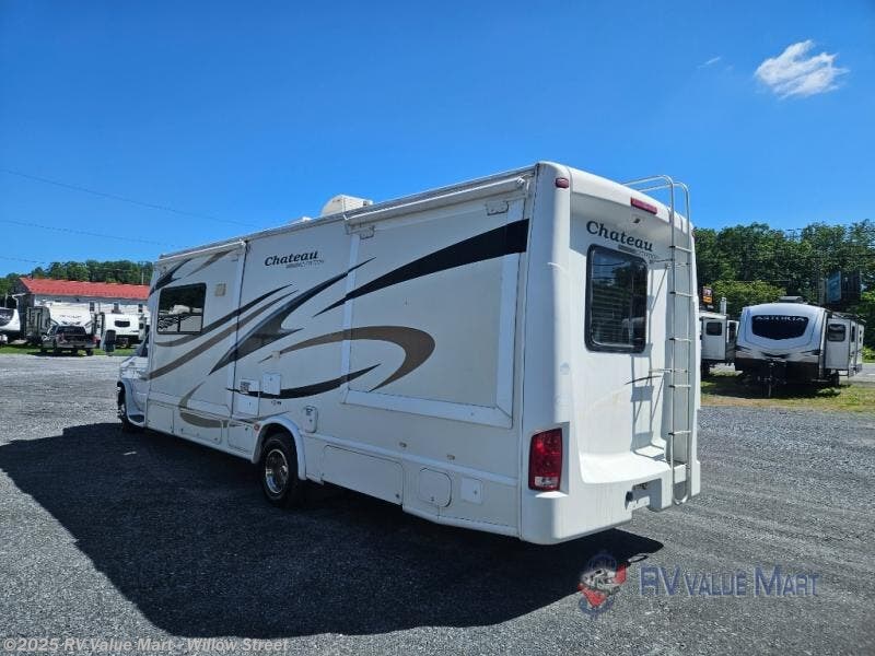 Used 2009 Four Winds International Chateau Citation 29BG available in Willow Street, Pennsylvania