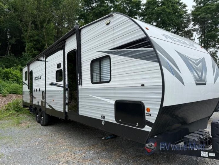 Email now about this 2021 Forest River Vengeance Rogue 32V! Used 2021 Forest River Vengeance Rogue 32V available in Willow Street, Pennsylvania