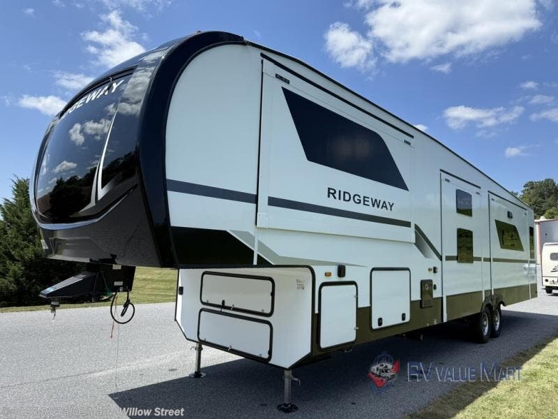 New 2026 K-Z Ridgeway 36MB available in Willow Street, Pennsylvania