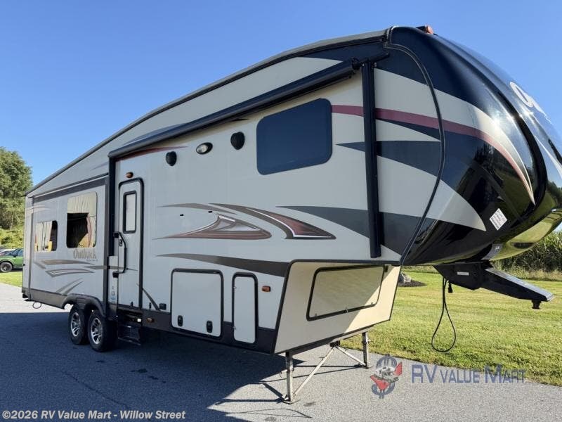 Email now about this 2015 Keystone Outback 315FRE! Used 2015 Keystone Outback 315FRE available in Willow Street, Pennsylvania
