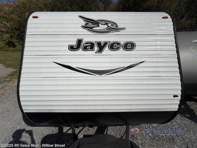 Contact us now about this 2017 Jayco Jay Flight SLX 264BHW! 2017 Jay Flight SLX 264BHW by Jayco from RV Value Mart - Willow Street in Willow Street, Pennsylvania