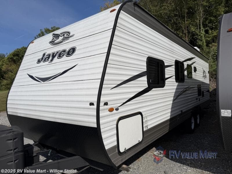 Used 2017 Jayco Jay Flight SLX 264BHW available in Willow Street, Pennsylvania