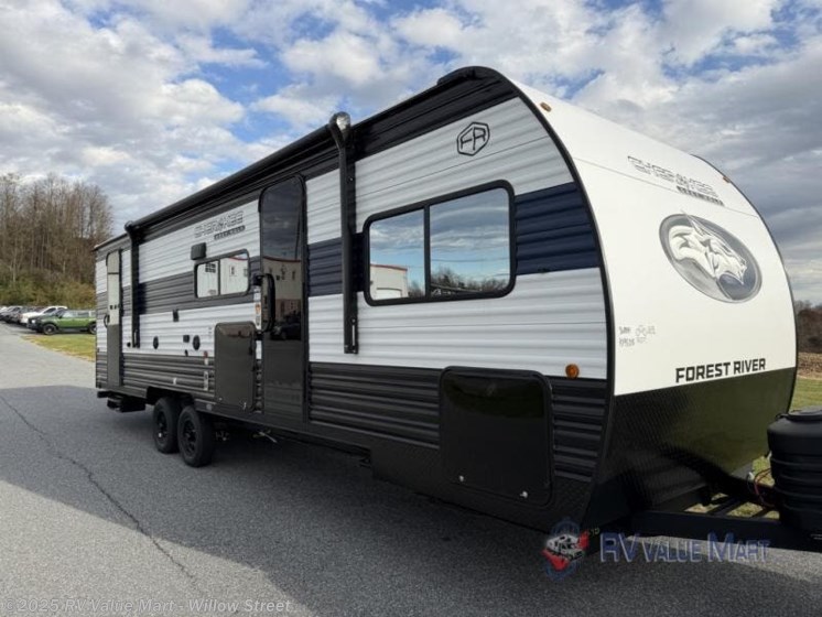 Email now about this 2026 Forest River Cherokee Grey Wolf 26DBH! New 2026 Forest River Cherokee Grey Wolf 26DBH available in Willow Street, Pennsylvania