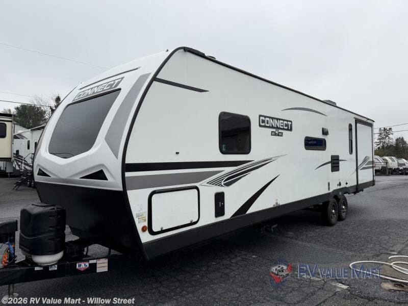 Used 2021 K-Z Connect C332BHK available in Willow Street, Pennsylvania