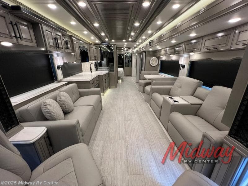 New 2026 Newmar London Aire 4551 available in Grand Rapids, Michigan