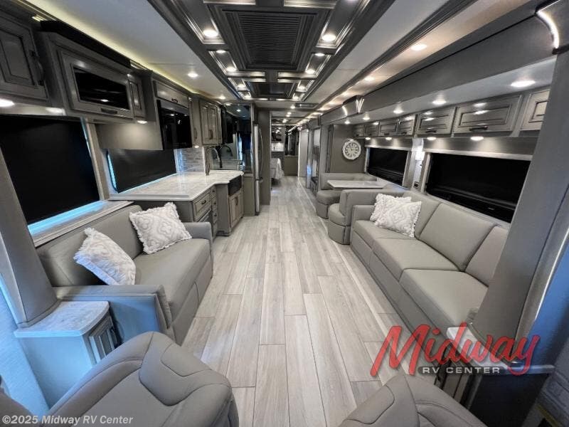 New 2026 Newmar Dutch Star 4340 available in Grand Rapids, Michigan