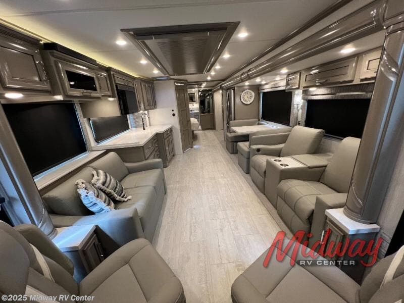 New 2026 Newmar Ventana 3809 available in Grand Rapids, Michigan