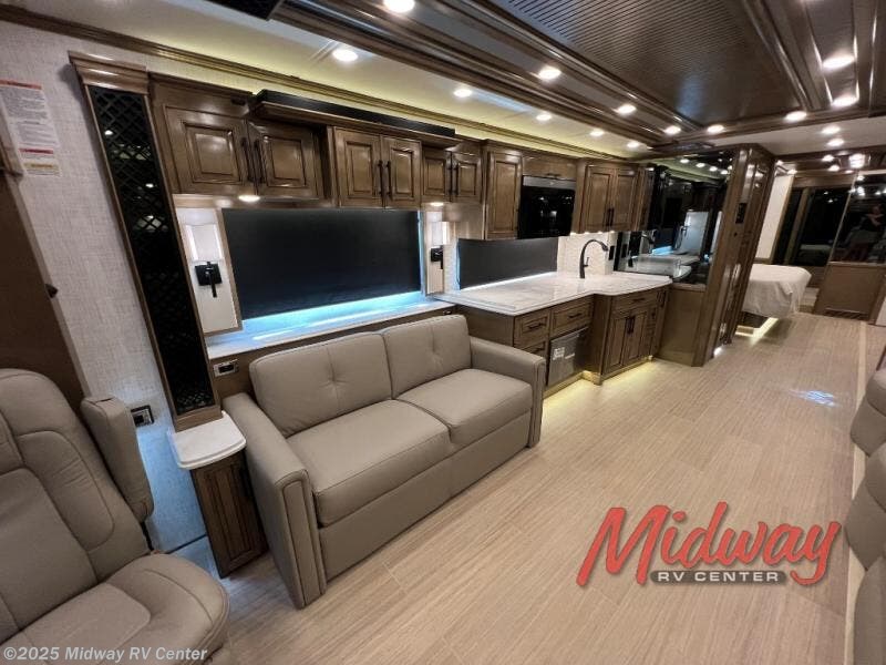New 2026 Newmar London Aire 4551 available in Grand Rapids, Michigan