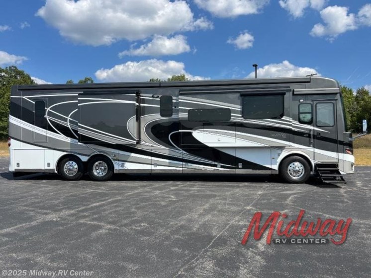Email now about this 2022 Newmar London Aire 4551! Used 2022 Newmar London Aire 4551 available in Grand Rapids, Michigan