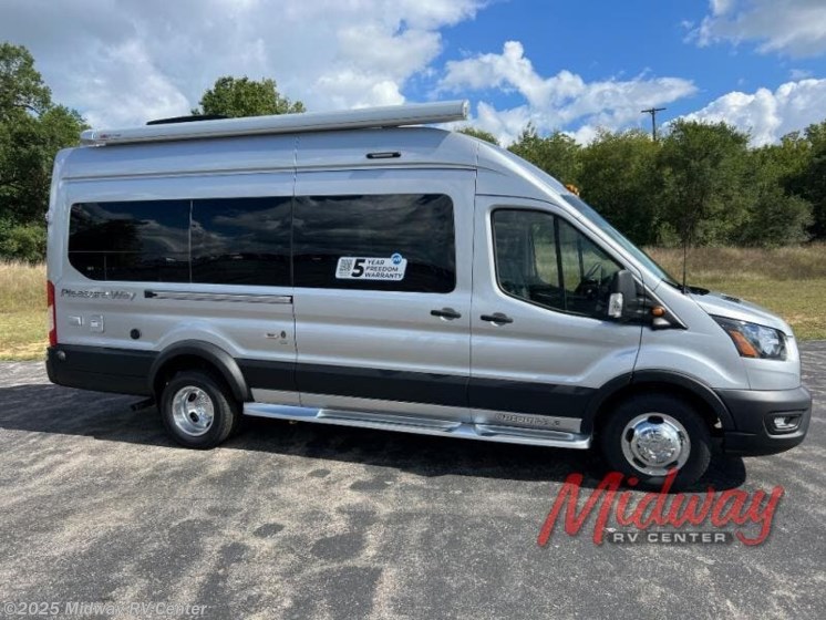 Email now about this 2026 Pleasure-Way Ontour 2.2 ! New 2026 Pleasure-Way Ontour 2.2 available in Grand Rapids, Michigan