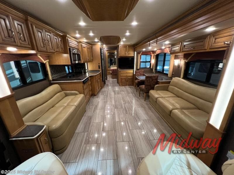 Used 2014 Newmar Ventana 3634 available in Grand Rapids, Michigan