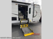 Contact us now about this 2021 HL Enterprise Harbor View HV-28CKRB! 2021 Harbor View HV-28CKRB by HL Enterprise from Midway RV Center in Grand Rapids, Michigan
