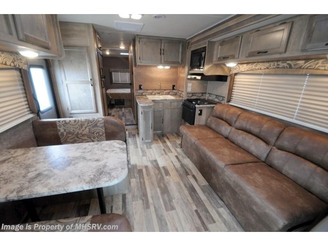 2014 Coachmen Freelander 32BHC Bunk Bed, 2 Slides, 4 TVs - New Class C For Sale by Motor Home Specialist in Alvarado, Texas
