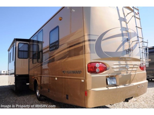 2005 Pace Arrow 37C W/3 Slides, Auto Leveling, W/D Combo by Fleetwood from Motor Home Specialist in Alvarado, Texas